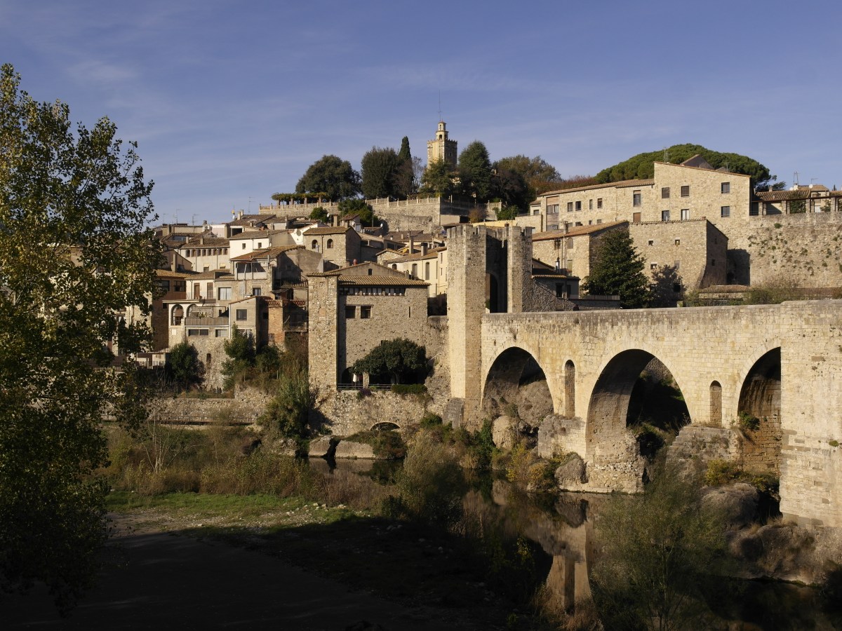 Découvrir les villages médiévaux de Catalogne : Besalú et Castellfollit-de-la-Roca