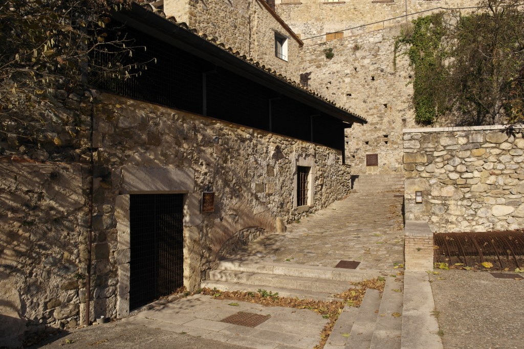 Moli Fariner, moulin à farine de Besalú, Garrotxa, Catalogne