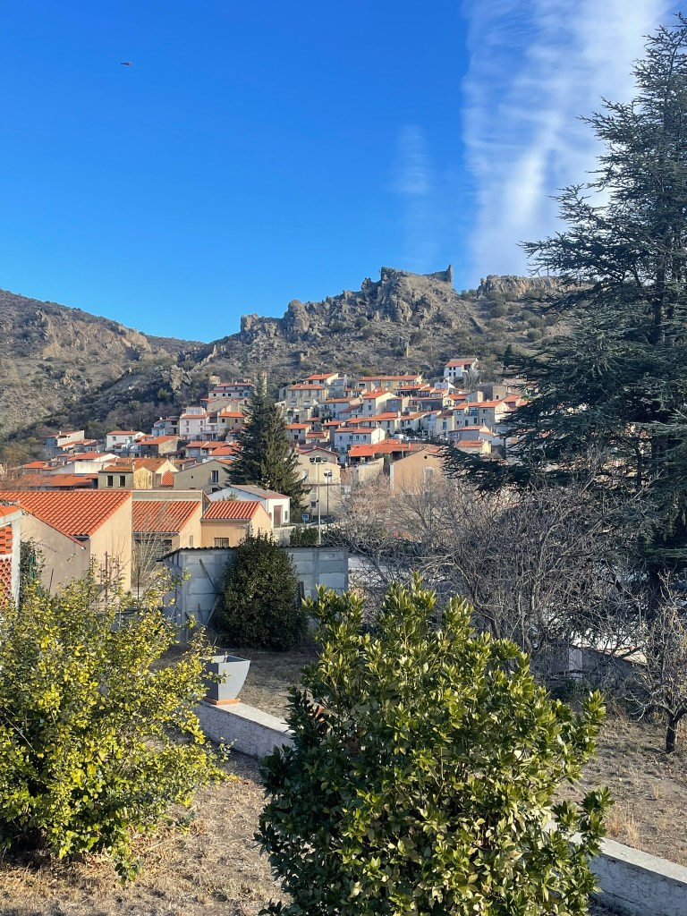 vue d'ensemble, rodès, chateau, village