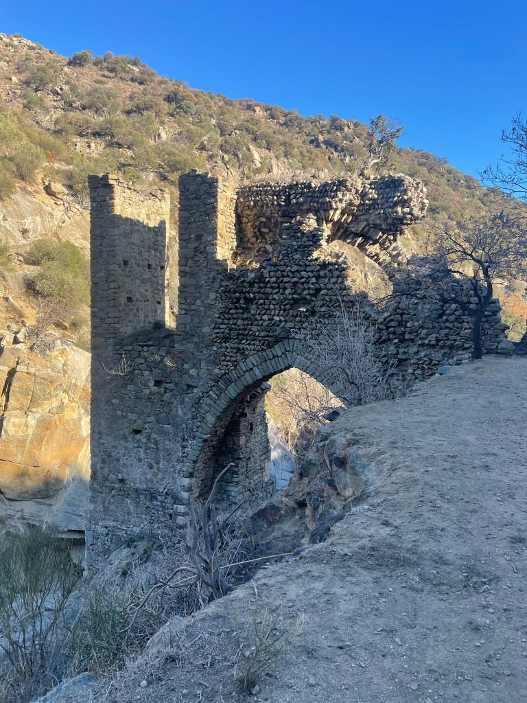 ruines, vestiges, pont, Rodès, Pyrénées-Orientales
